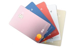 Cartão C6 Bank em destaque no slide sobre praticidade digital